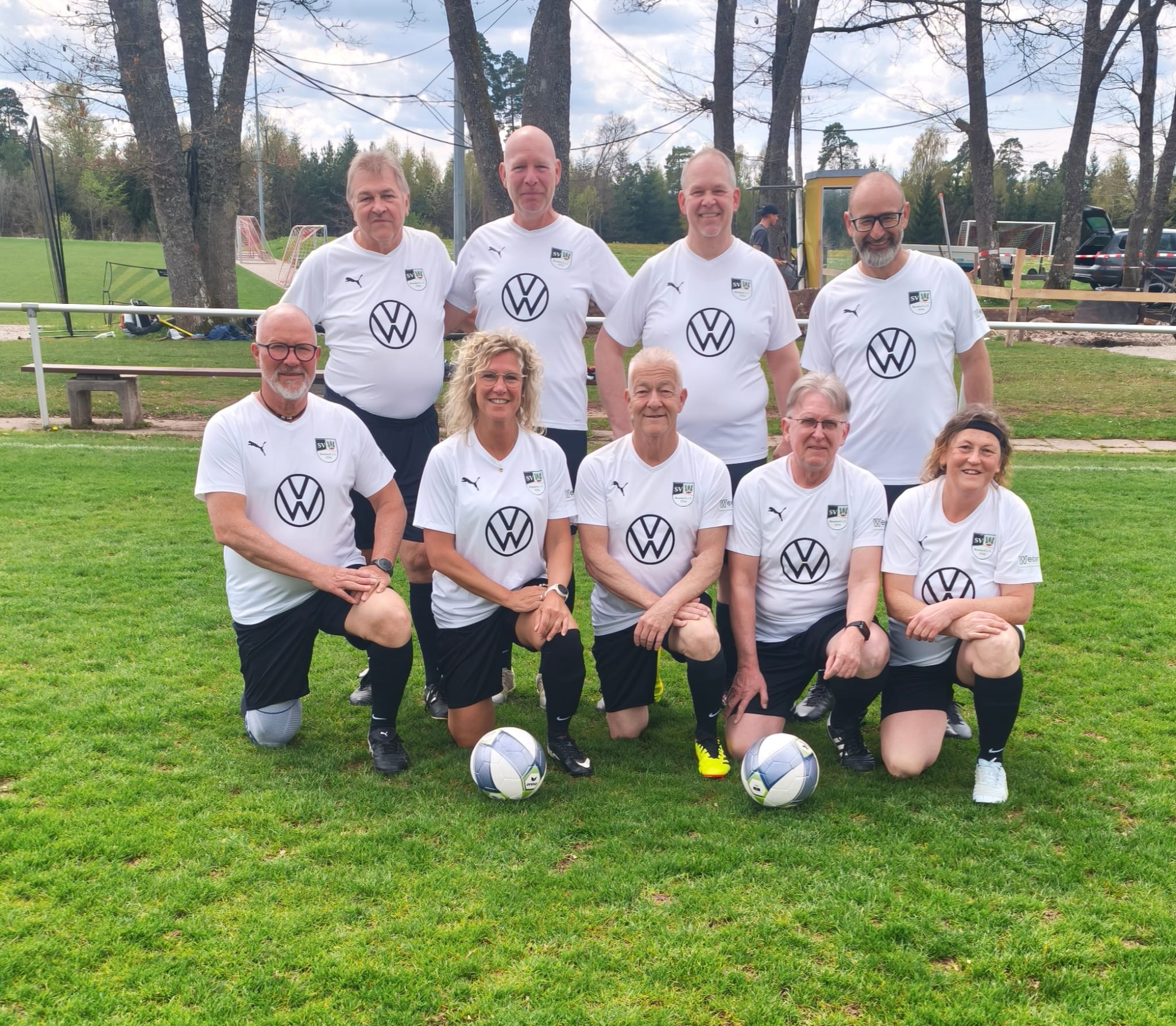 Die Bondorfer Farben vertraten:  Josef „Klaffi“ Klaffschenkel, Thomas Kammin, Michael Bullinger, Dieter Schmid, Klaus Killinger, Sandra Metzger, Stefan Strecker, Thomas Köngeter, Sylvia Dessecker